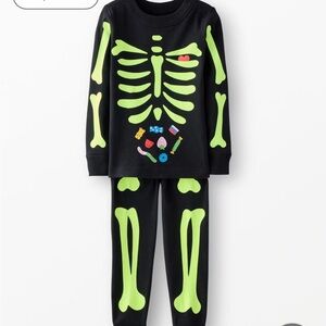 Hanna Andersson Halloween Glow-in-the-Dark HannaJams™ Pajama Set, size 120 (6-7)